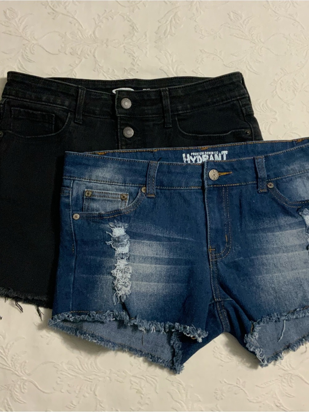 Bundle of 2 Short Shorts Old Navy, Hydrant,  size 7/8